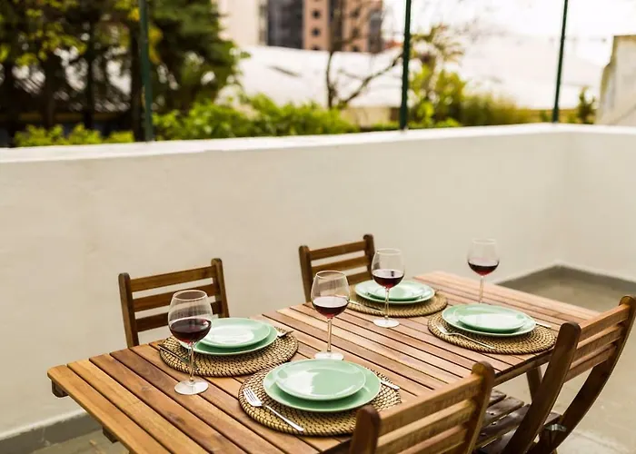 Ola - Rato Terrace Iv Apartament